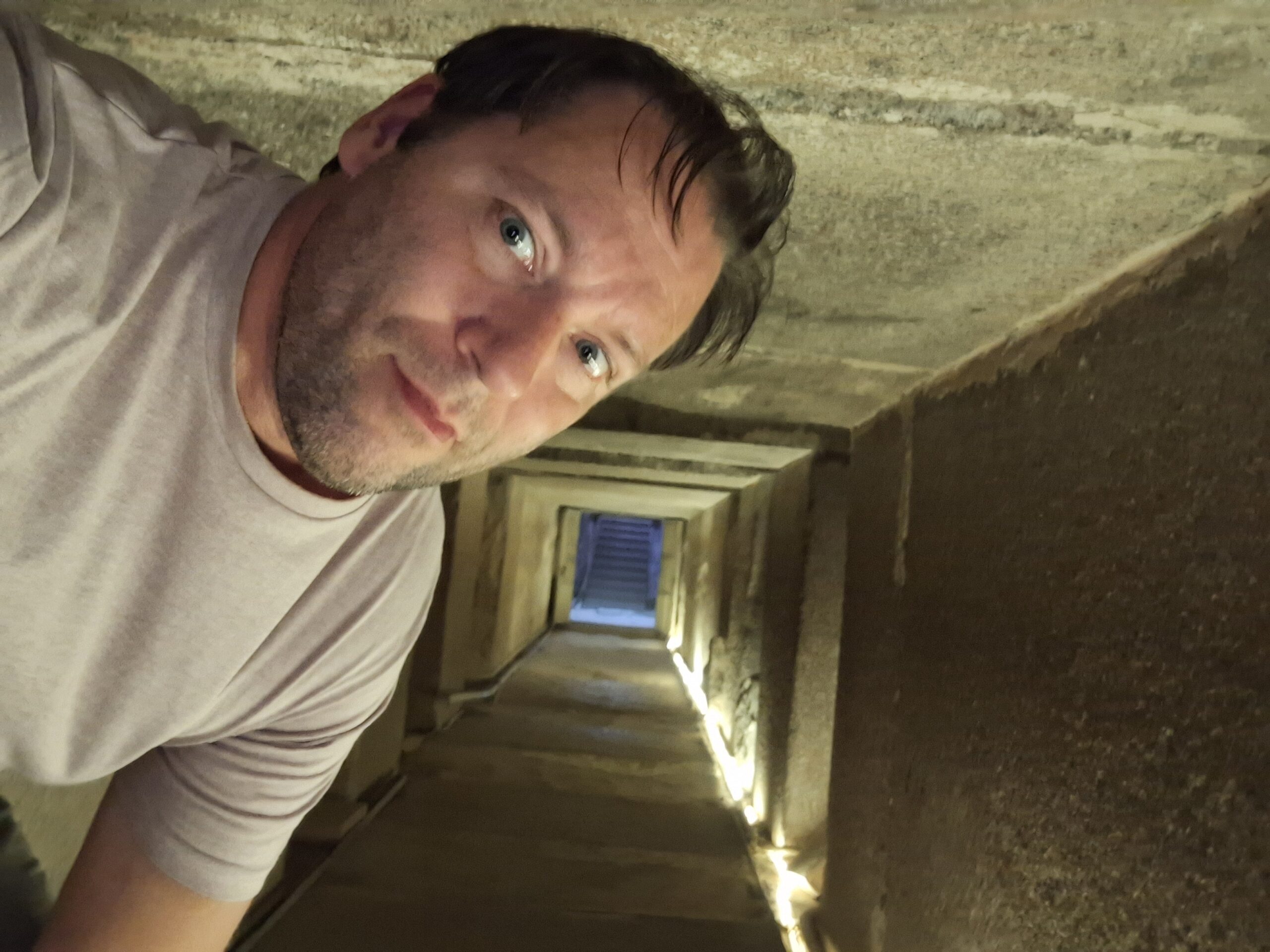 Dendera interiér