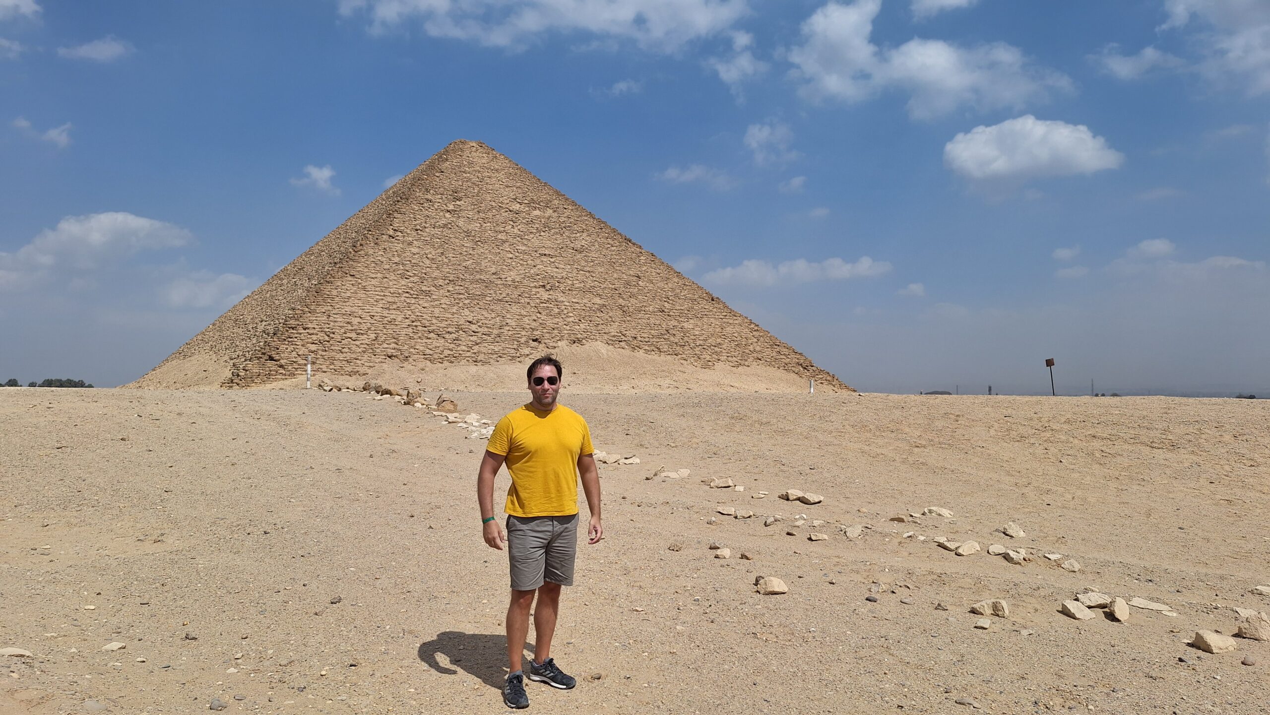 Lomená pyramida